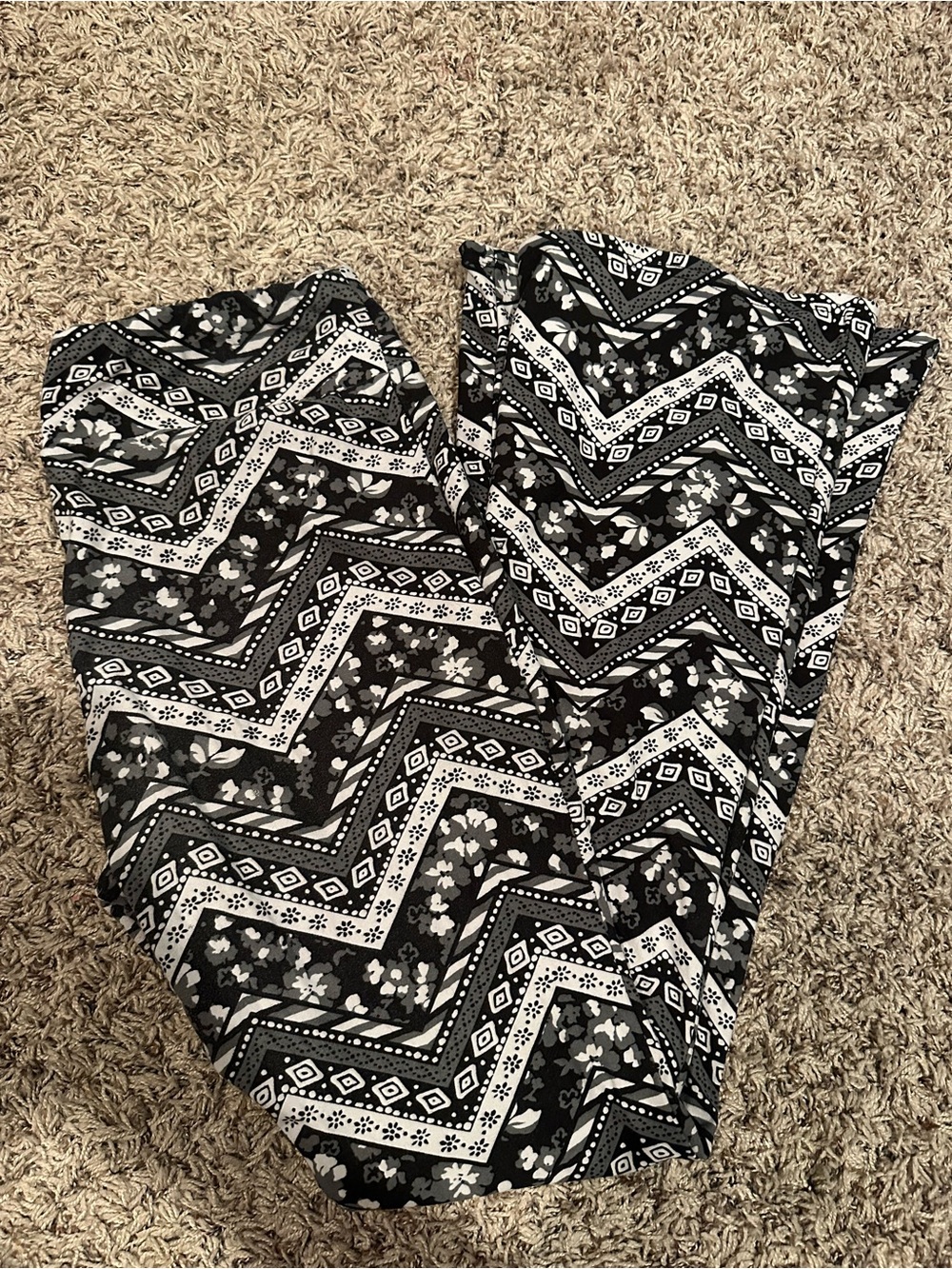 Women’s yoga pants